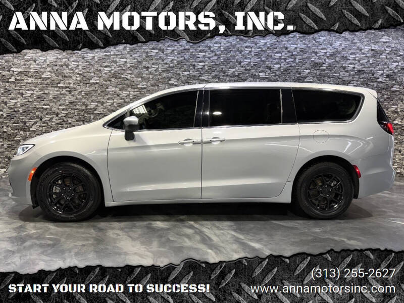 2023 Chrysler Pacifica Touring L