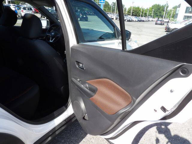 2019 Nissan Kicks SR