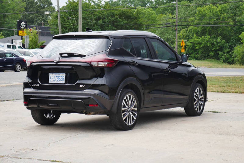 2022 Nissan Kicks SV