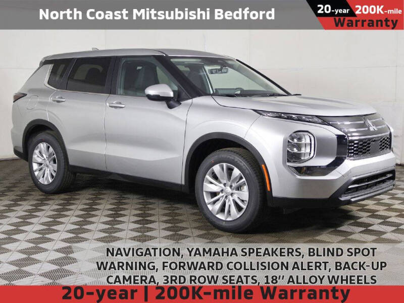 2026 Mitsubishi Outlander ES