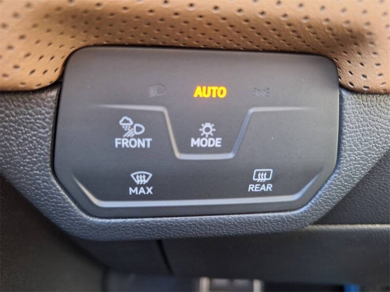 2026 Volkswagen Atlas Cross Sport SEL R-Line Black 4Motion