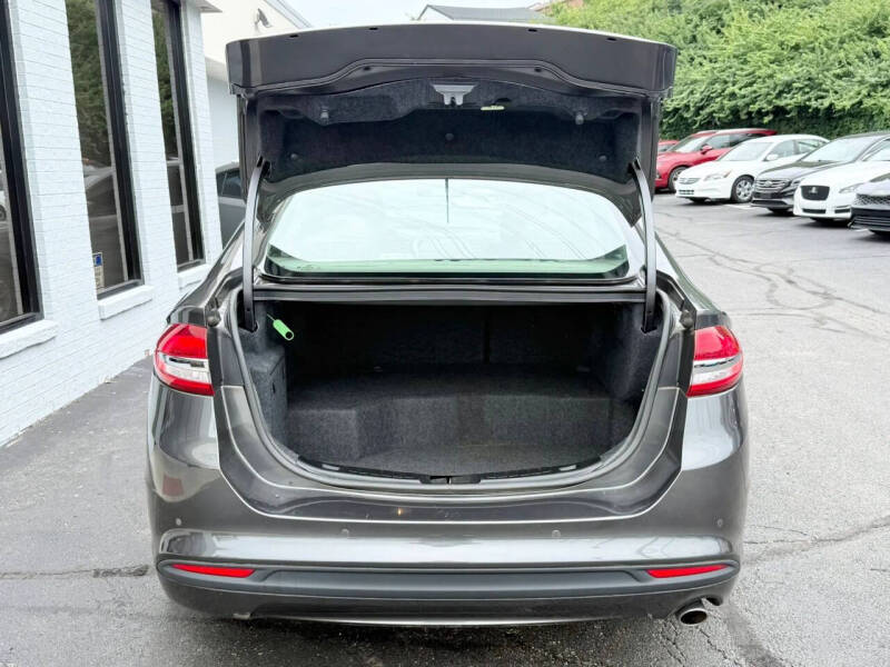 2018 Ford Fusion Hybrid SE