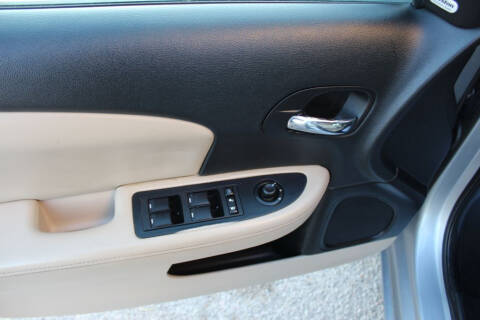 2013 Chrysler 200 Limited