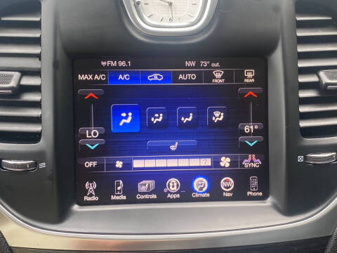 2016 Chrysler 300 Limited