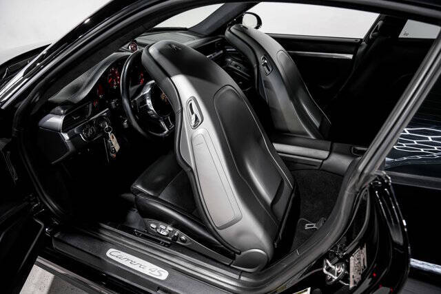 2014 Porsche 911 Carrera 4S