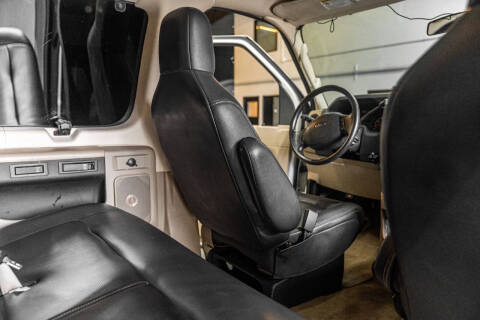 2010 Ford E-Series E-350 SD XLT