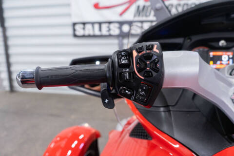 2012 Can-Am Spyder RT Limited