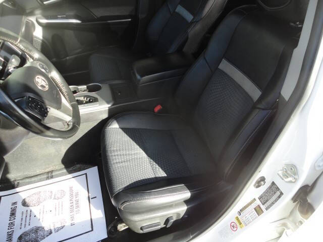 2014 Toyota Camry SE