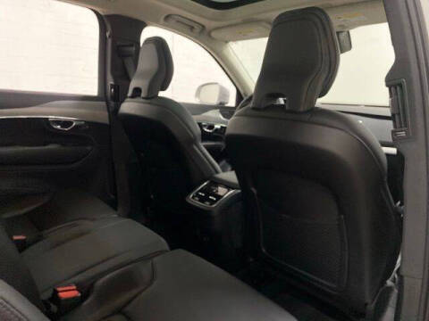 2025 Volvo XC90 B5 Core Bright Theme