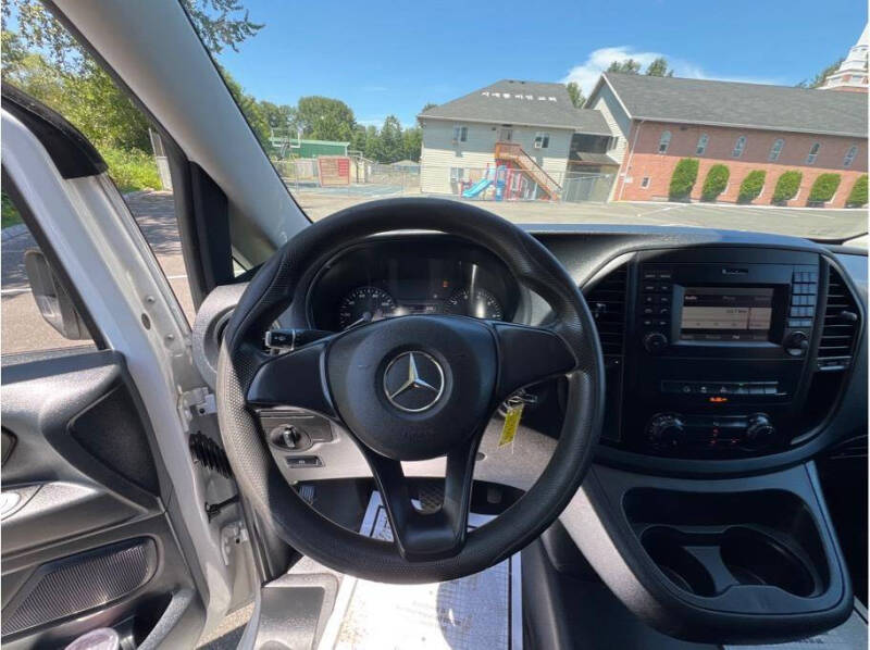 2017 Mercedes-Benz Metris