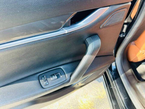 2016 Maserati Ghibli