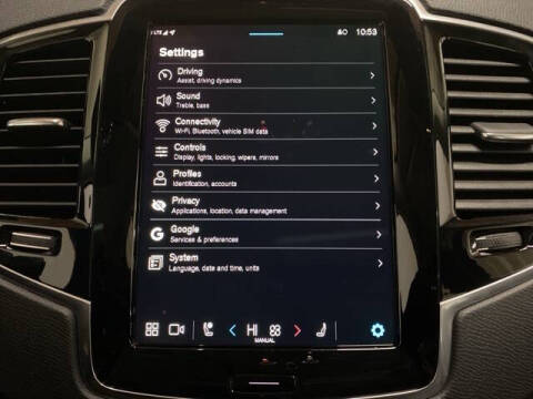 2025 Volvo XC90 B6 Plus Bright Theme 7P