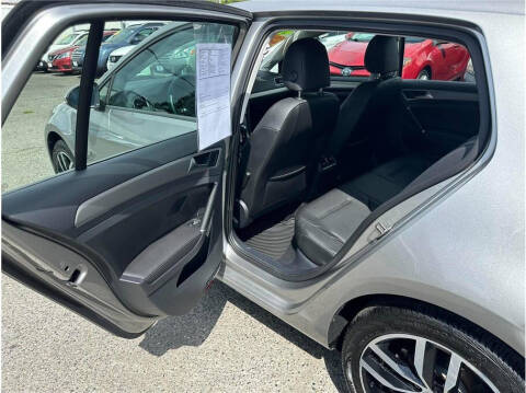 2016 Volkswagen Golf