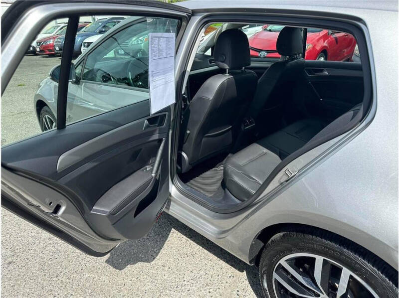 2016 Volkswagen Golf