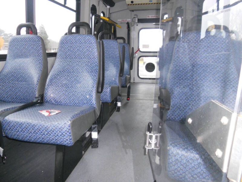 2013 Ford E-Series E-450 SD