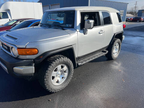 2007 Toyota FJ Cruiser for sale at T & G Auto Sales in Swoyersville PA