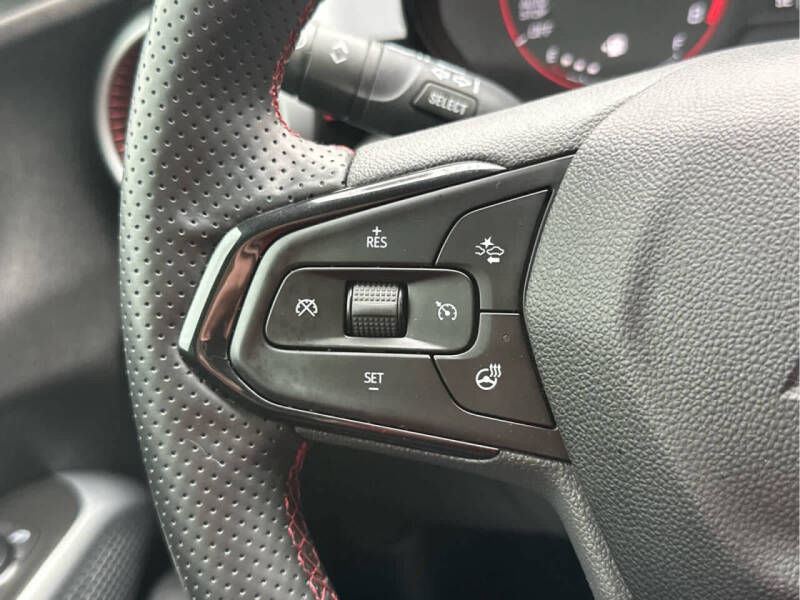 2025 Chevrolet Trax RS