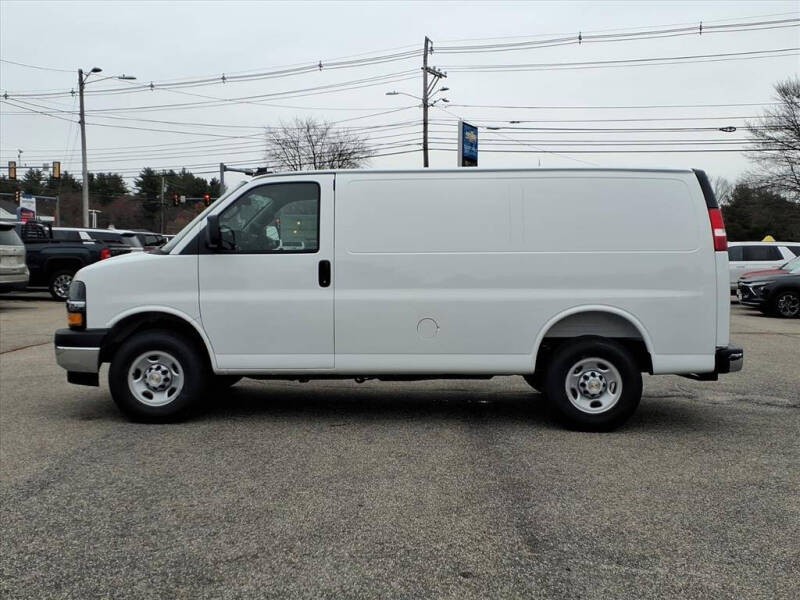 2025 Chevrolet Express 2500