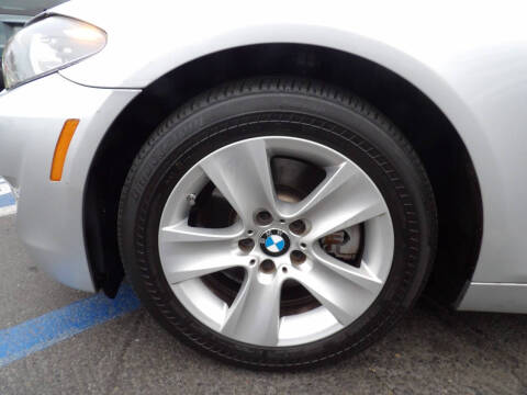 2012 BMW 5 Series 528i