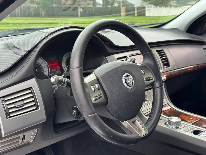 2010 Jaguar XF Premium