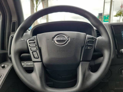 2023 Nissan Frontier SV