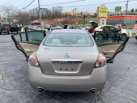 2011 Nissan Altima for sale at Country Auto Sales Inc. in Bristol VA