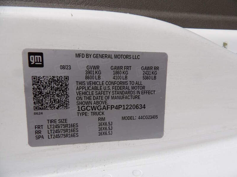 2023 Chevrolet Express 2500