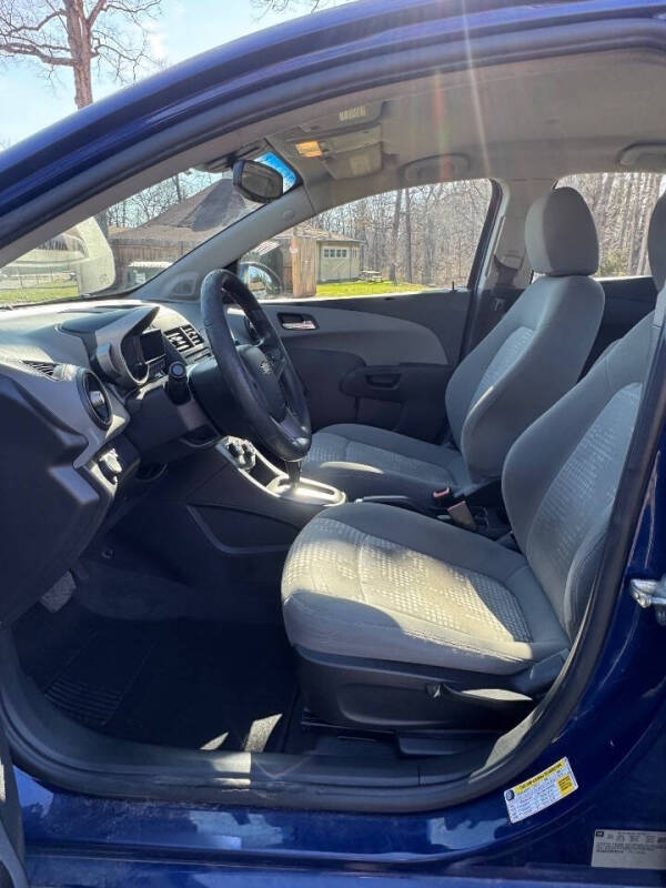 2013 Chevrolet Sonic LS Auto