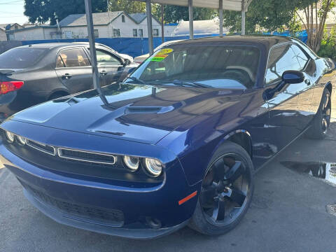 2015 Dodge Challenger SXT