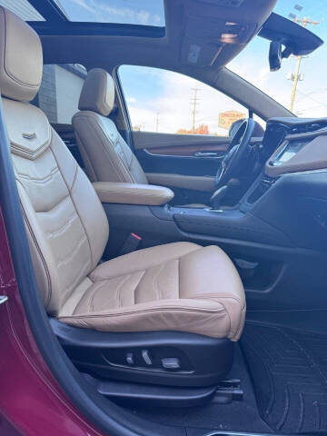 2017 Cadillac XT5 Platinum