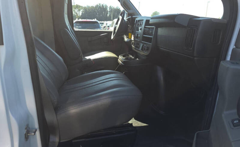 2023 GMC Savana 3500