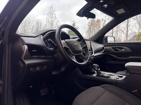 2023 Chevrolet Traverse LT Cloth