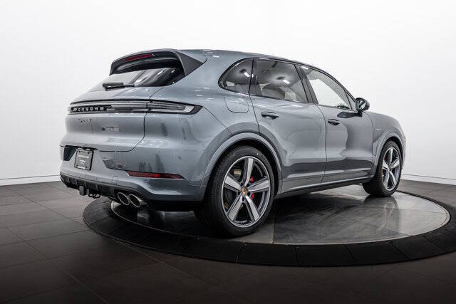 2026 Porsche Cayenne S E-Hybrid