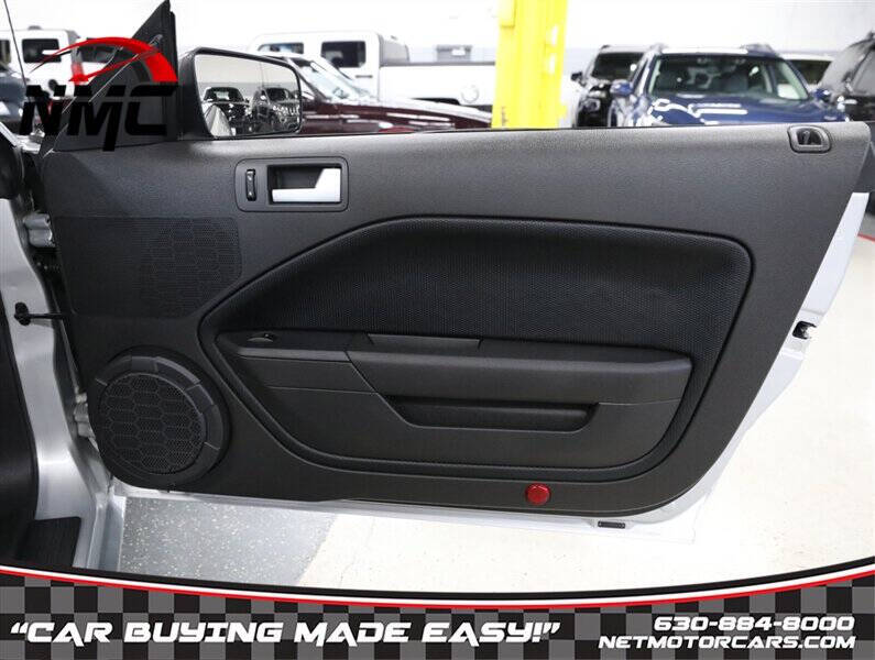 2005 Ford Mustang GT Premium