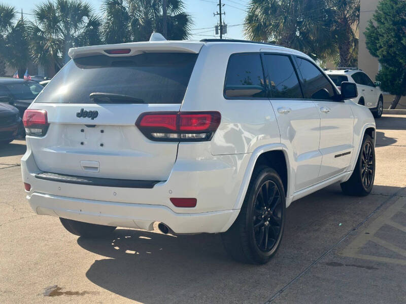 2018 Jeep Grand Cherokee Laredo