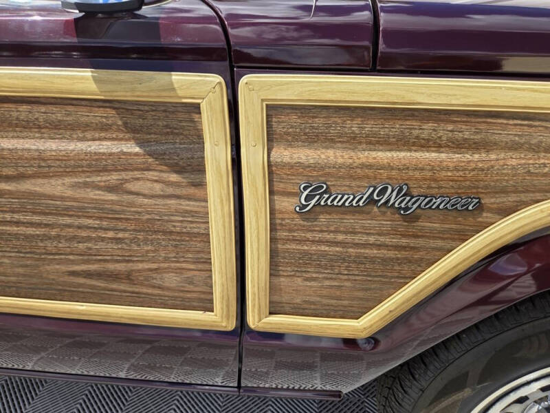 1989 Jeep Grand Wagoneer