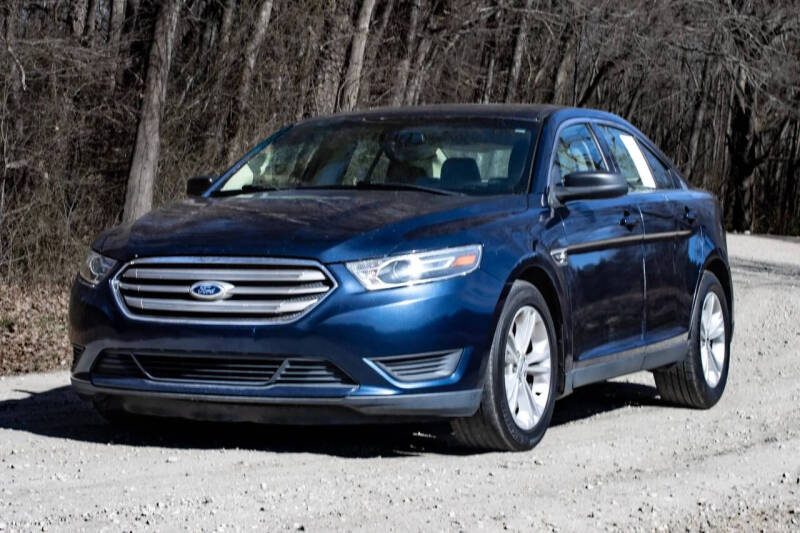 2016 Ford Taurus SE