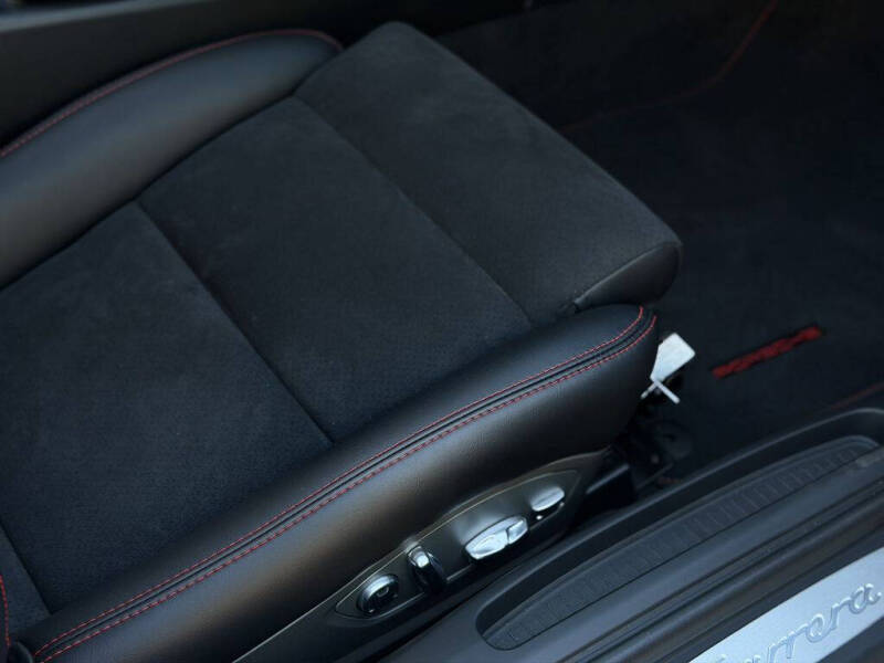 2012 Porsche 911 Carrera