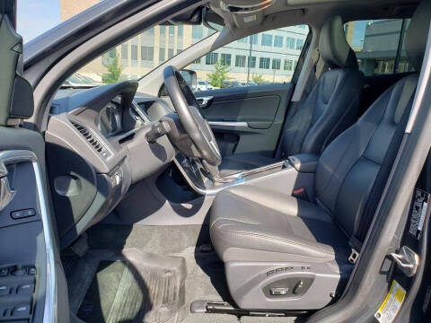 2016 Volvo XC60 T6 Drive-E
