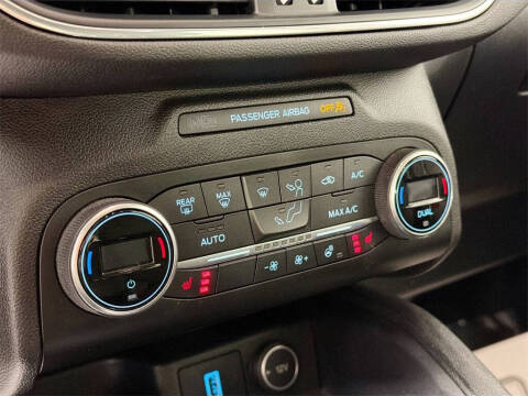 2020 Ford Escape Hybrid Titanium