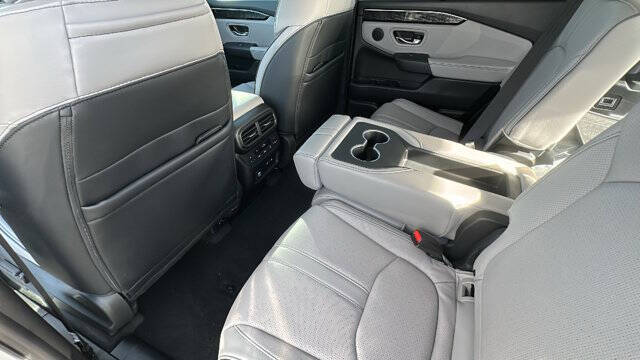 2025 Honda Pilot Elite