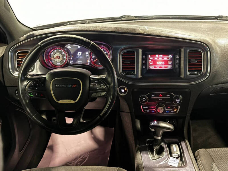 2017 Dodge Charger SE