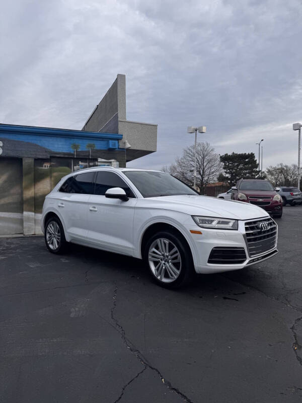 2019 Audi Q5 quattro Premium Plus 45 TFSI