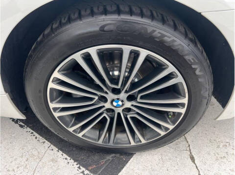 2017 BMW 5 Series 530i