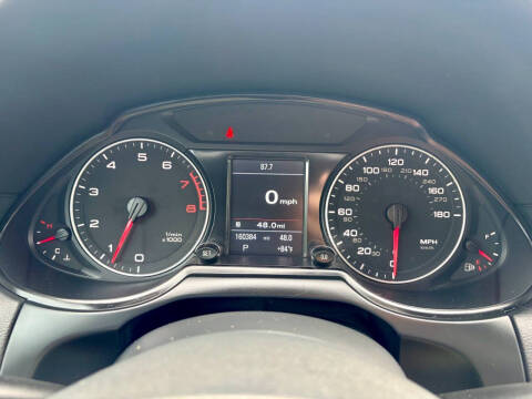 2011 Audi Q5 3.2 quattro Premium Plus