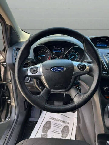 2016 Ford Escape S