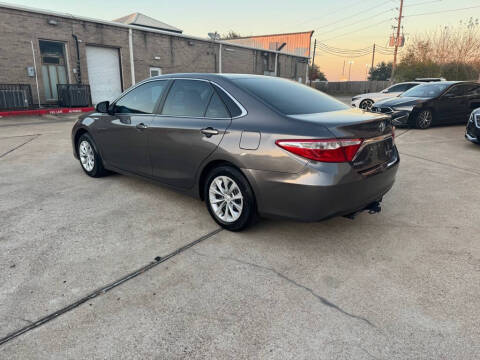 2017 Toyota Camry Hybrid