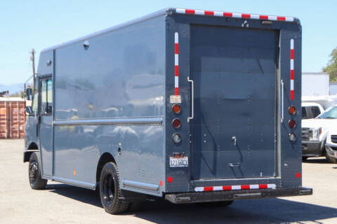 2020 Freightliner MT45 Chassis