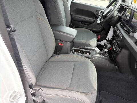 2025 Jeep Gladiator NightHawk