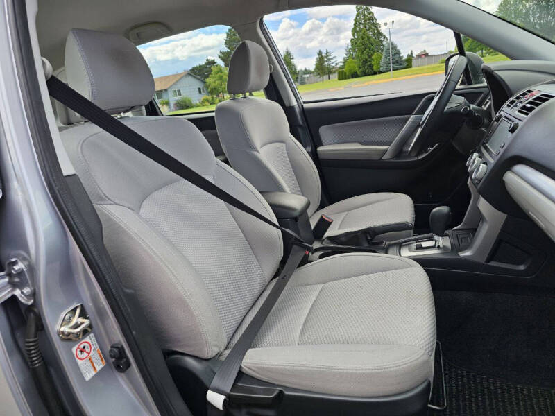 2017 Subaru Forester 2.5i